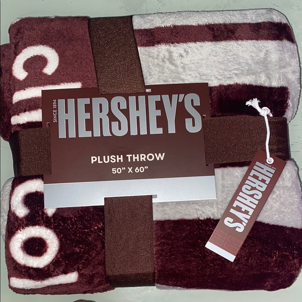 Hershey's Plush Throw Blanket